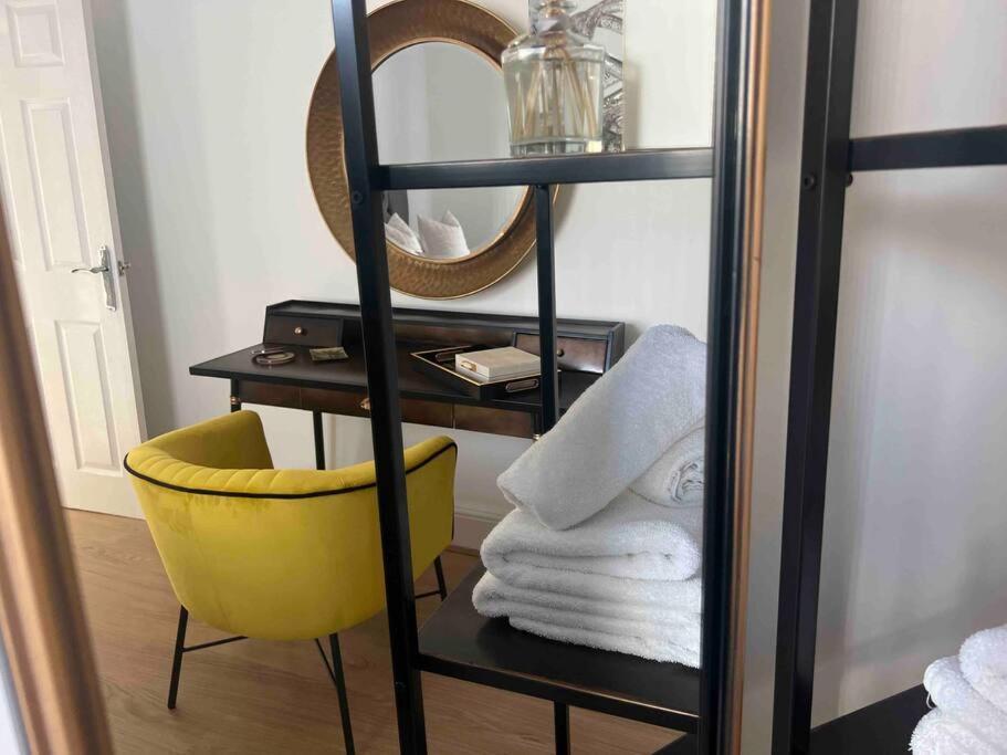 Anfield Home Sleeps 5 Close To Lfc Free Parking Liverpool Exteriér fotografie